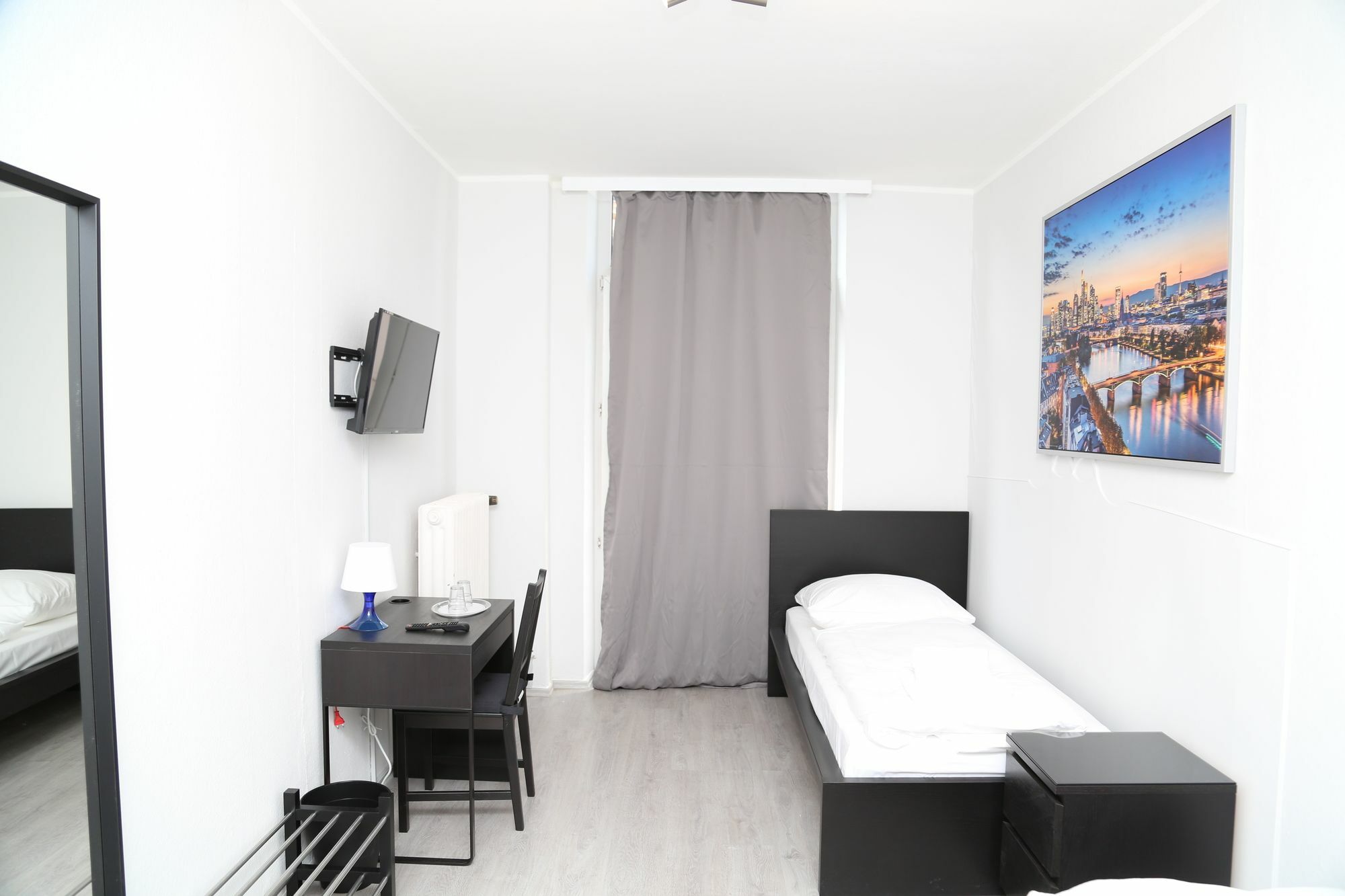 Main Hotel Frankfurt City Франкфурт-на-Майне Экстерьер фото